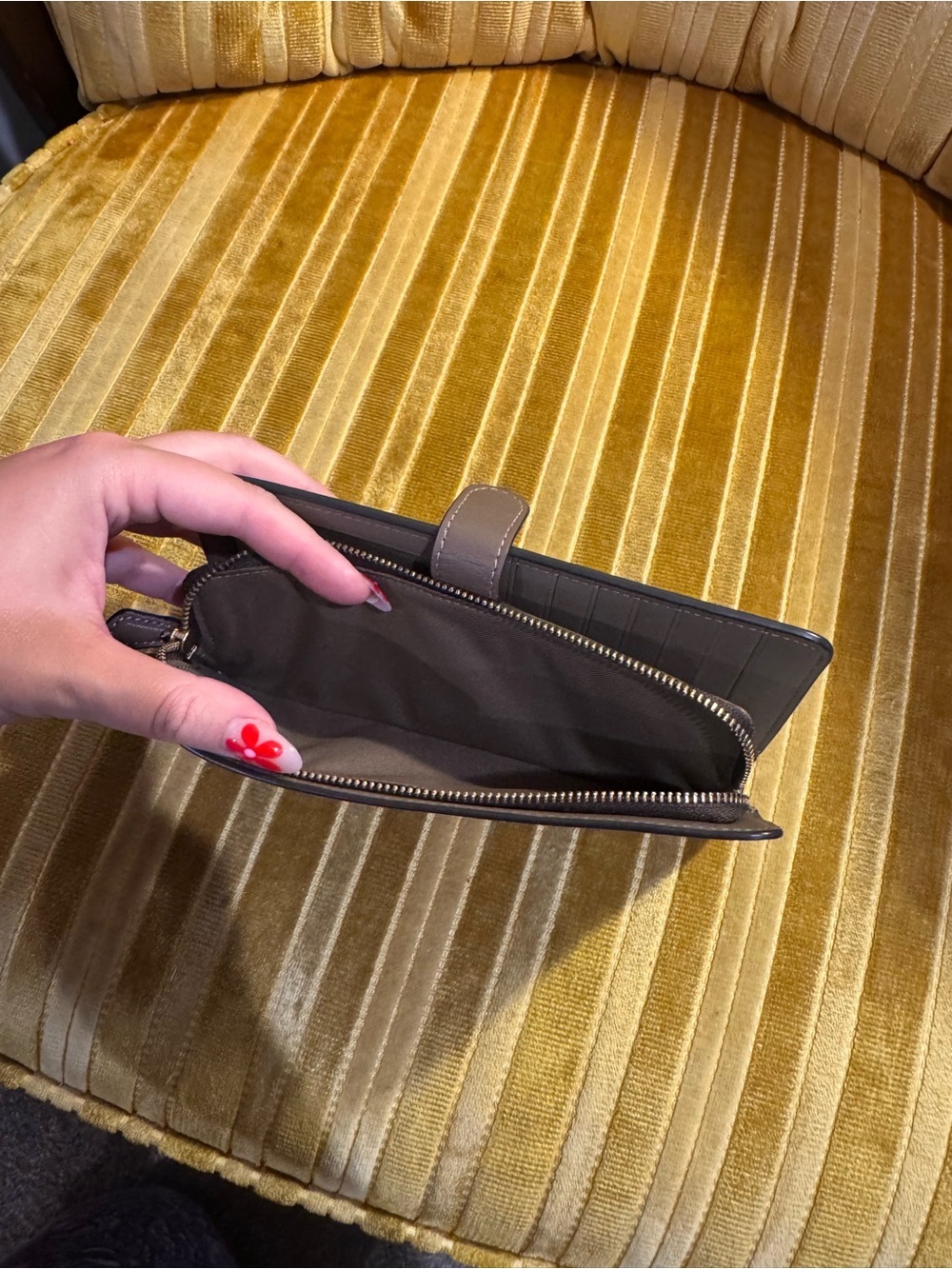 Coach Taupe Smooth Leather Zip Wallet with Gold Logo - Picture 3 of 5